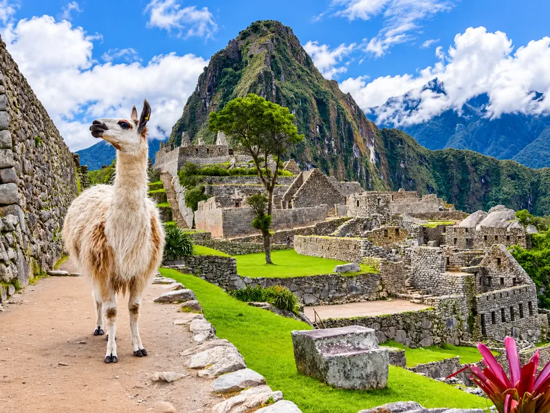Chuẩn bị vé tham quan Machu Picchu và hành lý trước chuyến đi