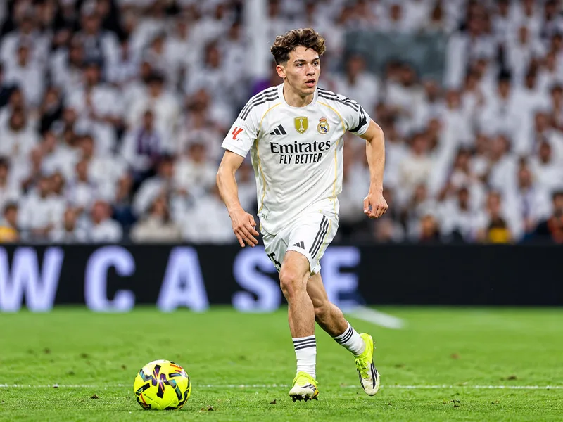 Thiago Pitarch là tài năng trẻ triển vọng của hàng tiền vệ Real Madrid